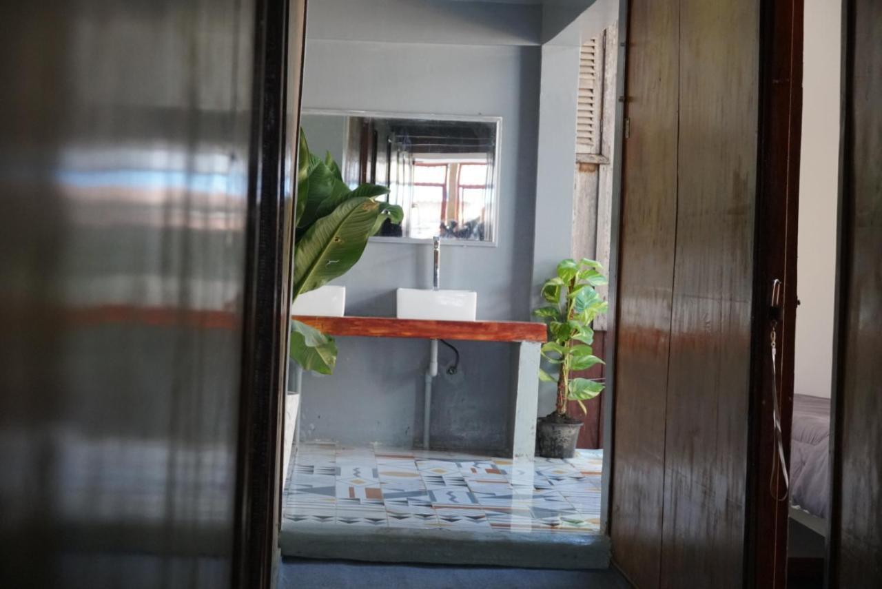 White Rose Guesthouse Kaoh Touch 외부 사진